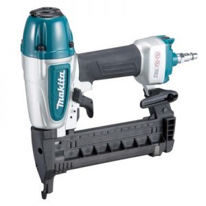 MAKITA AT638A SPONKOVAČKA